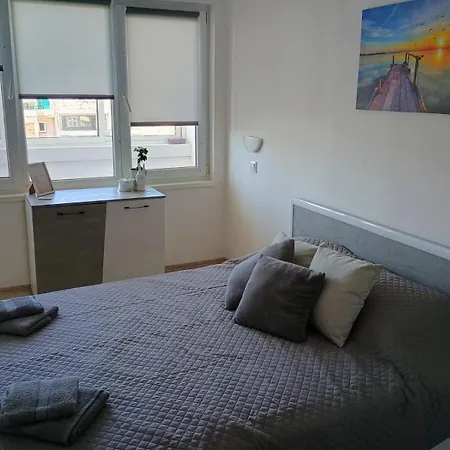 васил левски 61 Apartman Burgasz
